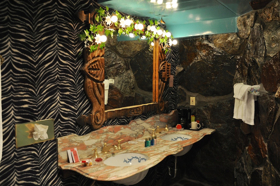 Badezimmer im Jungle Rock Zimmer: Kiiitsch!