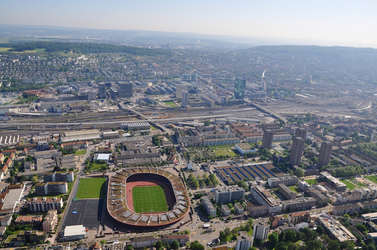 Blick auf Zürichs Letzigrund-Stadion
